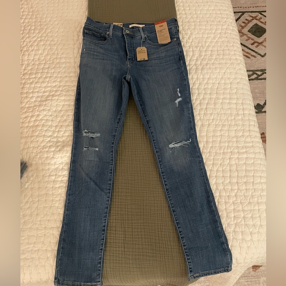 Brand new. Levi’s 311 Shaping Skinny 30x30 - Picture 4 of 4